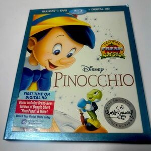 "Pinocchio" Disney movie on Blu-ray and DVD, Walt Disney Signature Collection